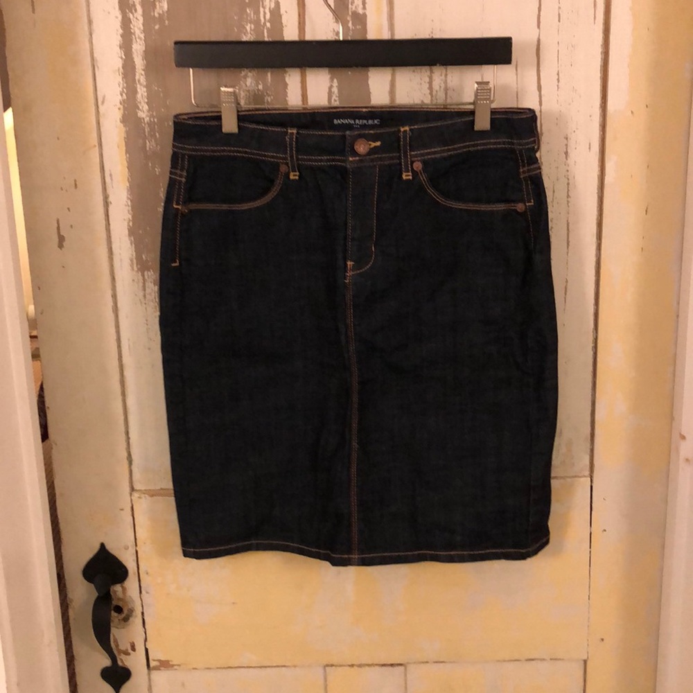 Banana Republic pencil skirt in dark thick denim